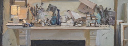 Mantlepiece with lamp
